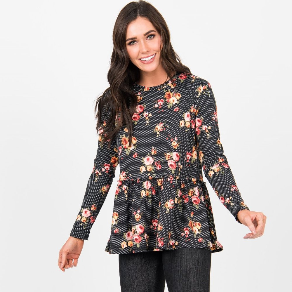 New with Tag Agnes & Dora Relaxed Ruffle Top long sleeve black floral size XS